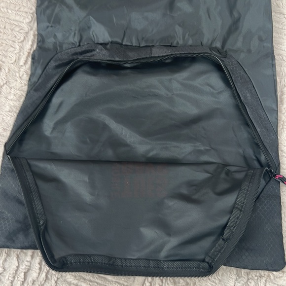 T-Mobile Tuesdays Drawstring Backpack Bag - Brand new - Picture 9 of 16